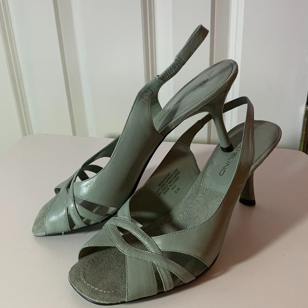 Bandolino light blue leather sandals